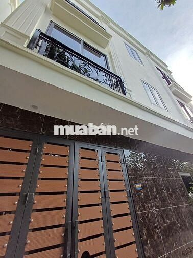 RỘNG-RẺ-ĐẸP!! Nhà 3T*38m2 ngõ nông ô tô đỗ cổng. Gần QL6. Giá 2,85 tỷ RỘNG-RẺ-ĐẸP!! Nhà 3T*38m2 ngõ nông ô tô đỗ cổng. Gần QL6. Giá 2,85 tỷ