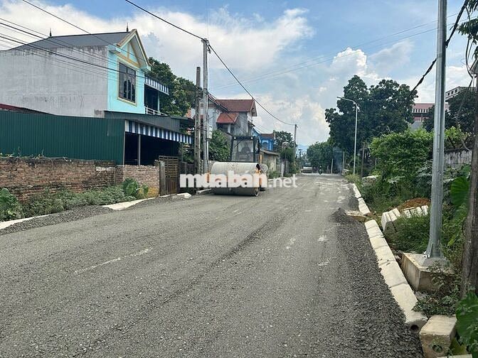 đất chính chủ văn phòng em bán
