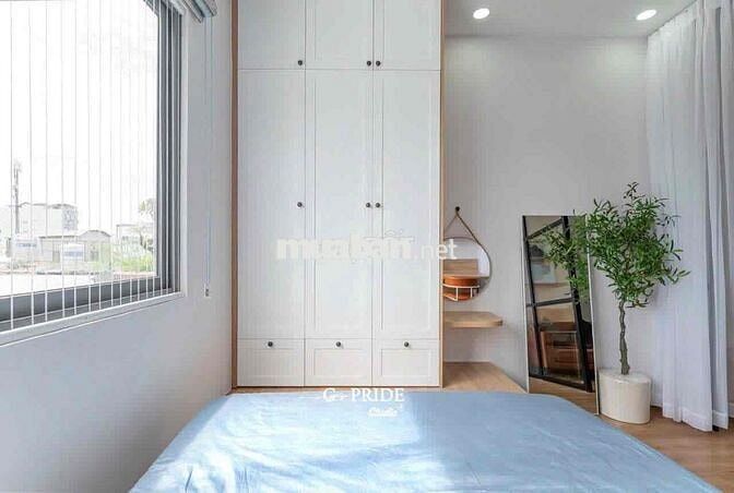 Căn hộ 1 Phòng ngủ, Full nội thất, Nhà mặt tiền, thang máy