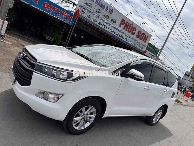 Toyota Innova 2016 2.0E - 82000 km