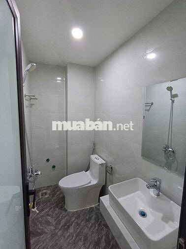 RỘNG-RẺ-ĐẸP!! Nhà 3T*38m2 ngõ nông ô tô đỗ cổng. Gần QL6. Giá 2,85 tỷ