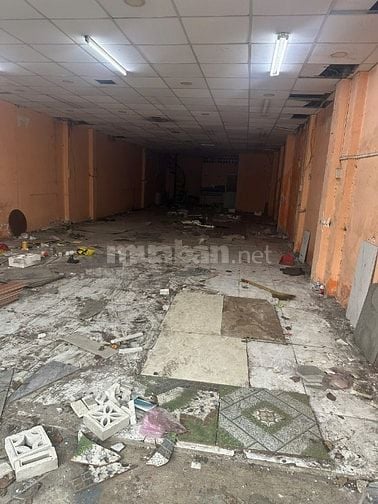 Cần cho thuê 250m2 giá RẺ mặt tiền đường Thoại Ngọc hầu