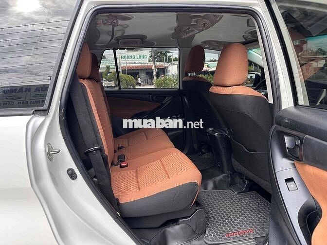 Toyota Innova 2016 2.0E - 82000 km