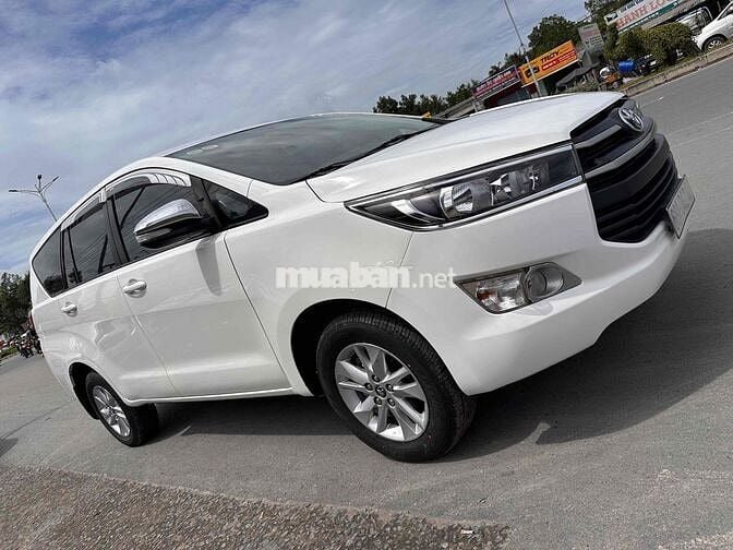 Toyota Innova 2016 2.0E - 82000 km