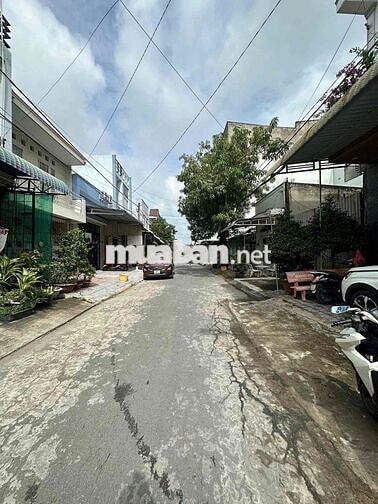 MẶT TIỀN PHAN HUY CHÚ P TÂN AN GẦN ĐẠI HỌC Y DƯỢC
