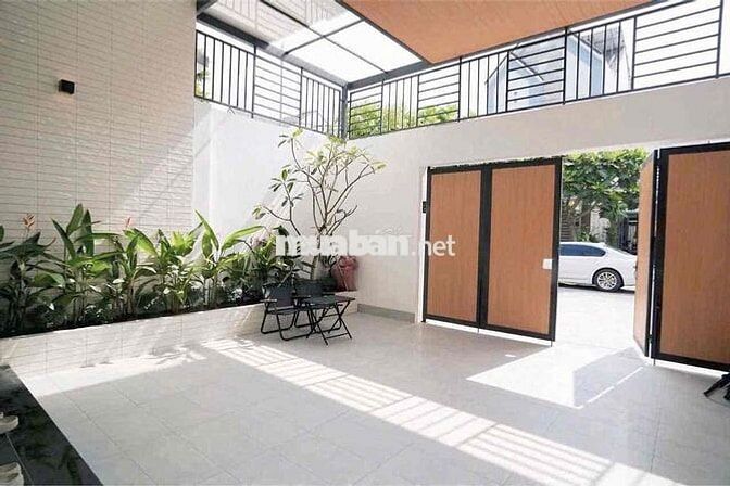 NHÀ ĐẸP KHU XÂY DỰNG GIÁP NAM LONG CẦN THƠ (CÓ SÂN ĐỂ Ô TÔ)