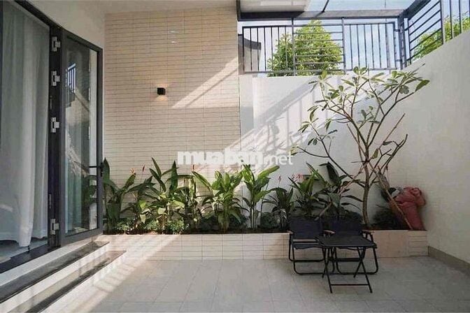 NHÀ ĐẸP KHU XÂY DỰNG GIÁP NAM LONG CẦN THƠ (CÓ SÂN ĐỂ Ô TÔ)