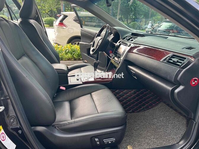 Toyota Camry 2014 2.5Q - 150000 km