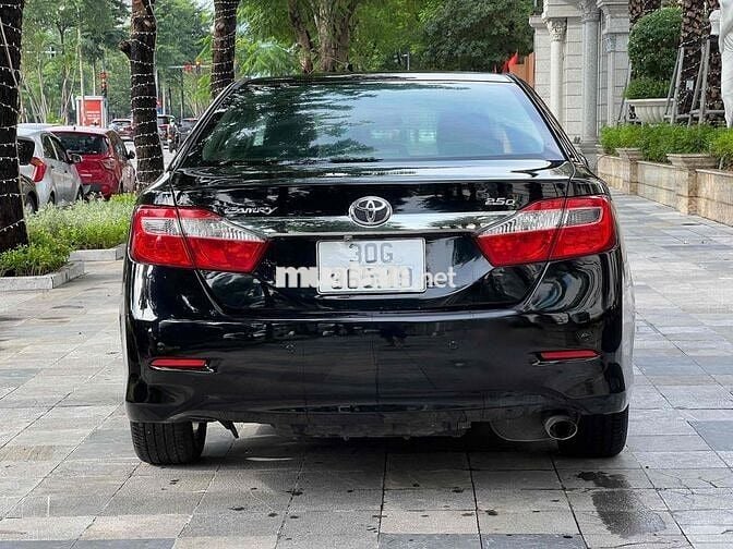 Toyota Camry 2014 2.5Q - 150000 km