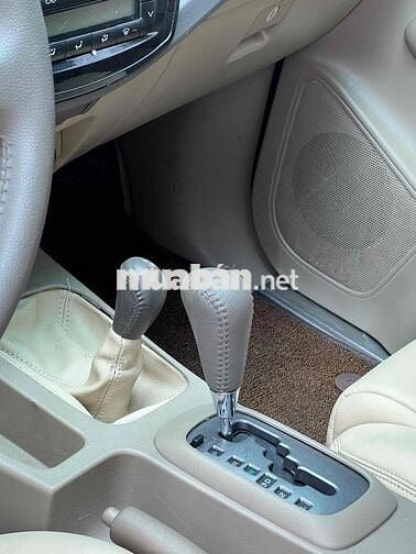 Toyota Fortuner 2010 2.7V - 138000 km