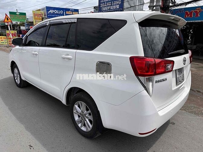 Toyota Innova 2016 2.0E - 82000 km