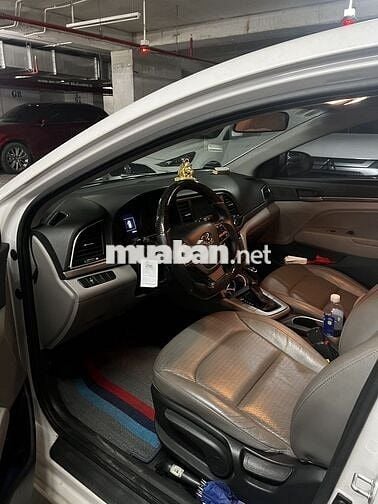 Hyundai Elantra 2016 1.6 AT - 72985 km
