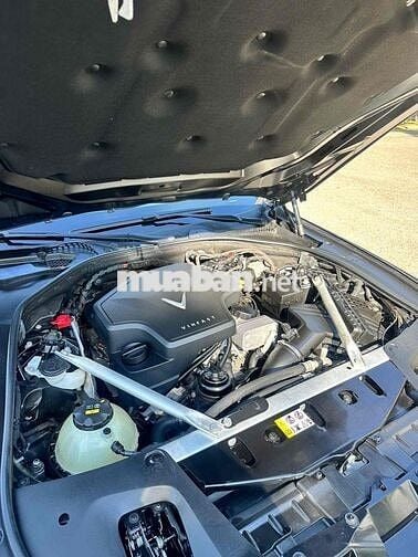 VinFast Lux A2.0 2019 Premium 2.0 AT - 62000 km