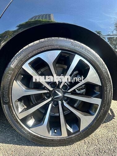 VinFast Lux A2.0 2019 Premium 2.0 AT - 62000 km