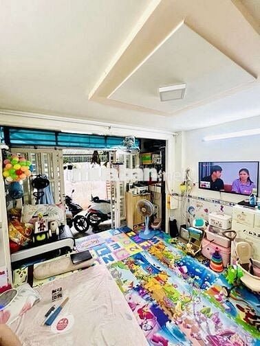 Bán nhà Huyện Nhà Bè và Thửa lô đất đẹp - Pháp lý chuẩn - Giá tốt