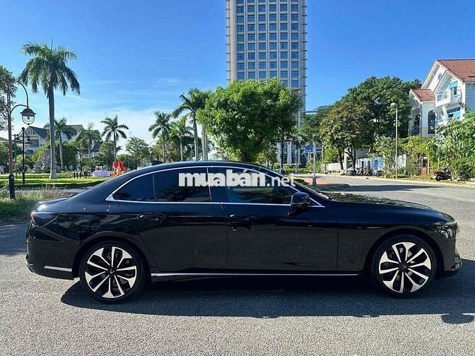 VinFast Lux A2.0 2019 Premium 2.0 AT - 62000 km