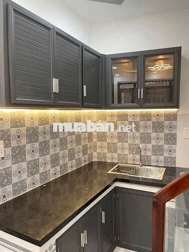 Bán nhà Huyện Nhà Bè và Thửa lô đất đẹp - Pháp lý chuẩn - Giá tốt