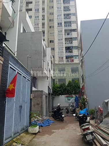 Cho thuê nhà 3 tầng, 3 pn, nhà mới 100%, 16tr