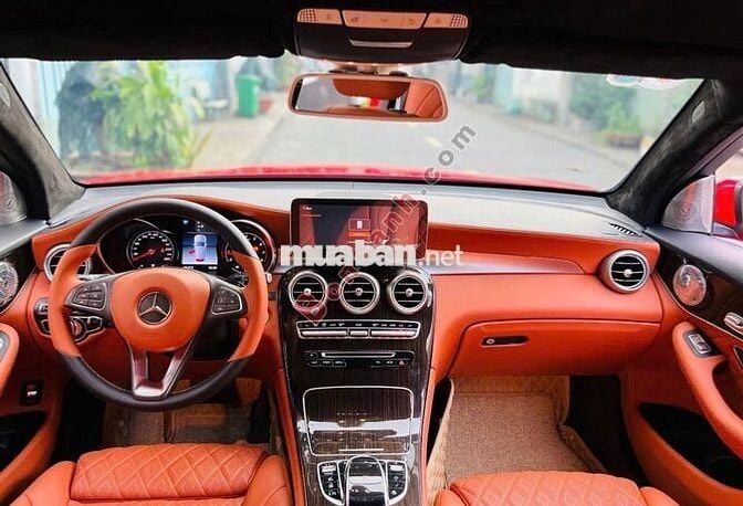 Mercedes Benz GLC 300 đăng ký 7/2022 - 40.000 km