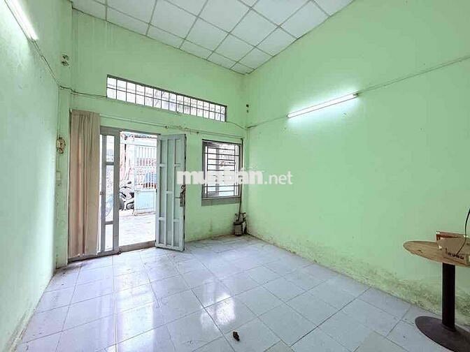 NHÀ CẤP 4 - HẺM Ô TÔ THÔNG 78m2 (4 x 20  5.6 tỷ An Hội Đông