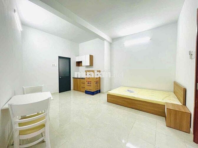 TRỐNG SẴN CĂN HỘ GIÁ RẺ FULL NỘI THẤT CÓ THANG MÁY GẦN TRUNG TÂM