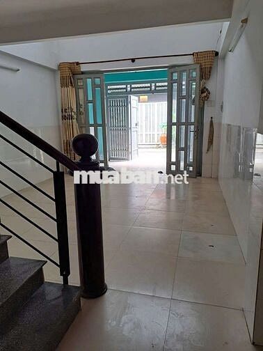 Cho thuê nguyên căn mới Sơn sửa, 5pn 4wc, hẻm xe tải thôg, p6 Gò vấp