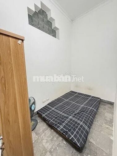 Phòng trọ đơn tại Nguyên Hồng giao Nguyễn Chí Thanh