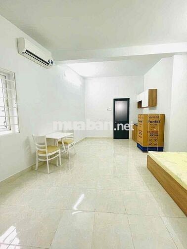 TRỐNG SẴN CĂN HỘ GIÁ RẺ FULL NỘI THẤT CÓ THANG MÁY GẦN TRUNG TÂM
