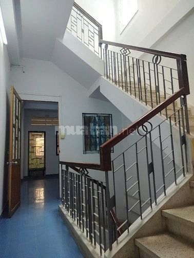 Cho thuê nhà mặt tiền đường Hậu Giang , P.2, Q.6 giá 25tr