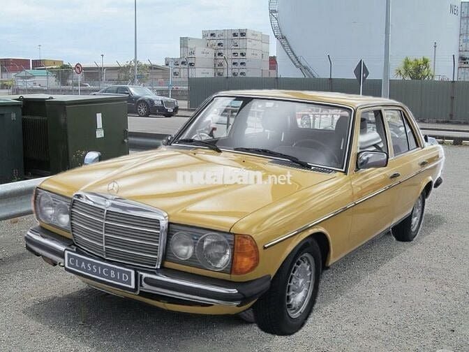 Bán xe Mercedes trưng bày, lấy linh kiện