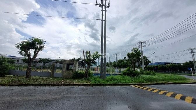 Bán đất kho xưởng  7.500m² Quốc lộ 22, Hóc Môn, Giá chỉ: 6.7 triệu/m² 