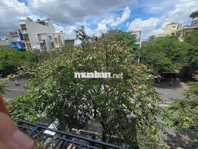 NHÀ 4 TẦNG ĐẸP — MINH PHỤNG-PHƯỜNG 10 Q11  (3,3m x 12m)