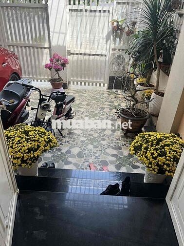Cho thuê nhà 2 pn đầy đủ nội thất phù hợp với hộ gia đình