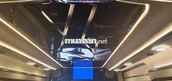 Ford Transit 2018 Limousine 10 ghế, màu đen