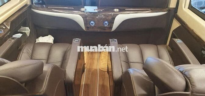 Ford Transit 2018 Limousine 10 ghế, màu đen