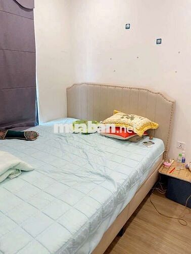 Bán căn 2PN full nội thất cao cấp, Đông Nam,Sổ sẵn Vinhomes Gia Lâm