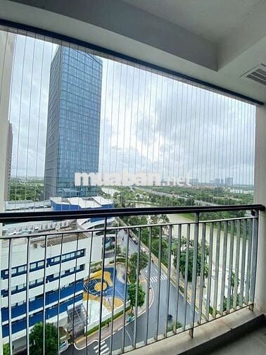 Bán căn 2PN full nội thất cao cấp, Đông Nam,Sổ sẵn Vinhomes Gia Lâm
