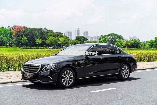E200 Model 2019 màu đen nt nâu siêu đẹp giá tốt