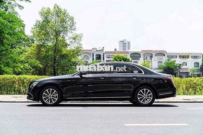 E200 Model 2019 màu đen nt nâu siêu đẹp giá tốt