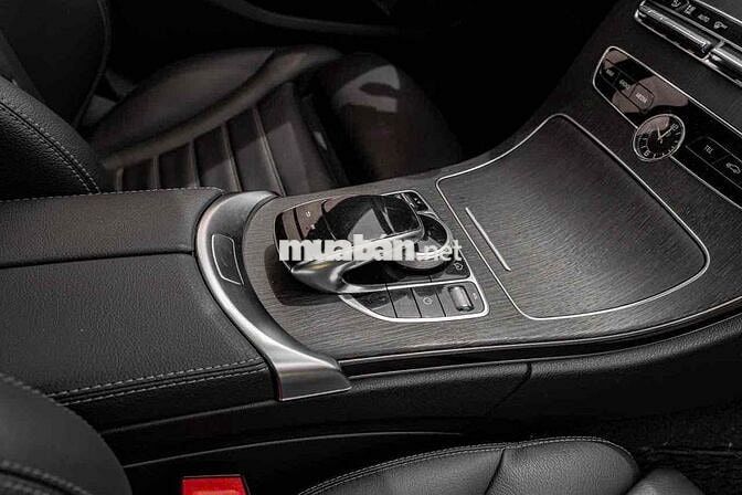 C300_AMG model 2020 màu đen siêu ngầu siêu đẹp
