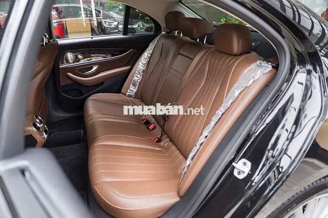 Mercedes Benz E200 Exclusive 2023 - Bank 90%