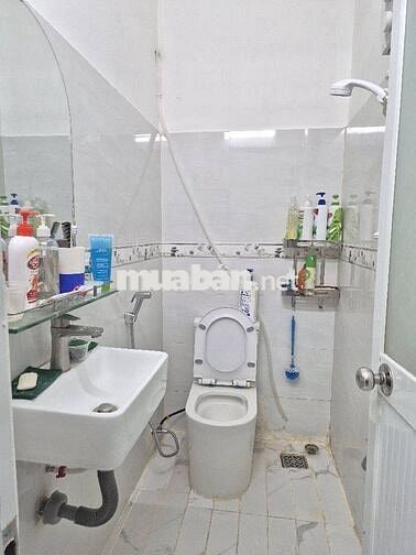 NHÀ 2TẦNG, 2PN, LÔ GÓC, HẺM ĐƯỜNG SỐ 6, P1 (HẠNH THÔNG) CHỈ 4.8 TỶ TL.
