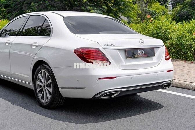 E200 Facelift - 2019 màu trắng/ nt nâu sang trọng