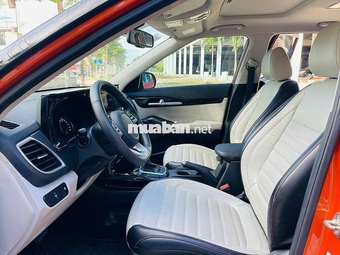 Kia Seltos 2022 Premium 1.6 AT - 41000 km