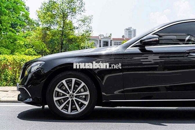 E200 Model 2019 màu đen nt nâu siêu đẹp giá tốt