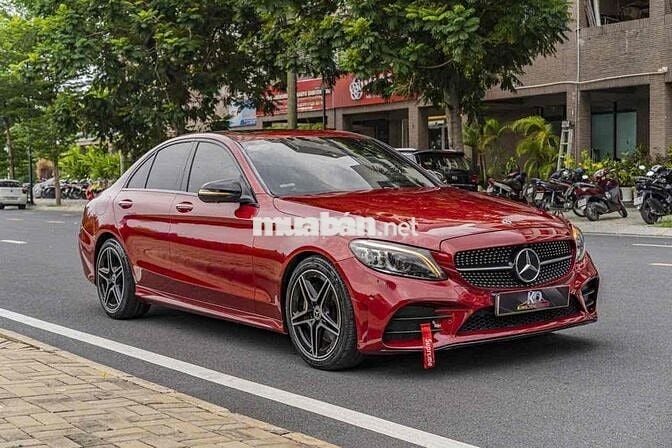 C300_AMG model 2020 màu đỏ cá nhân đẹp xuất sắc