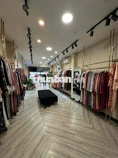 MẶT TIỀN PHAN VĂN TRỊ 3,5X17M GẦN CHỢ CÓ SÂN RỘNG CHO MỞ QUÁN ĂN,...