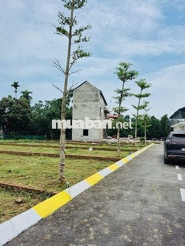 Bán Đất nền thổ cư Họa Lạc cách Đại Lộ Thăng Long (Ga Metro) 300m