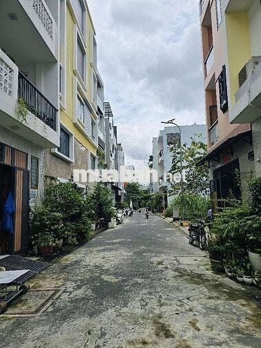 4X12 - KHU ĐỒNG BỘ 3 TẦNG HẺM 6M PHƯỜNG BÌNH HƯNG HÒA CHỈ 5,2 TỶ TL