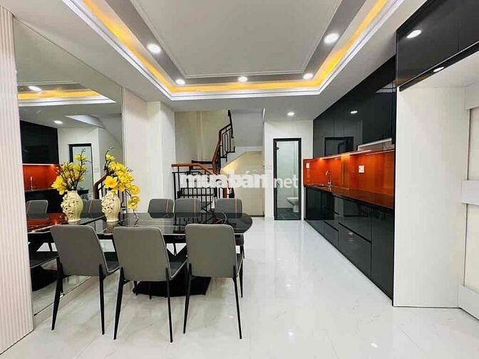 BÁN NHÀ CỰC ĐẸP 5 TẦNG QUANG TRUNG P10 GV -DTSD 200M2 -SỔ SIÊU NÉT
